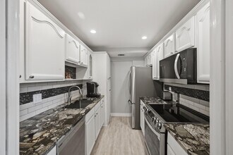 3401 Spanish Trail in Delray Beach, FL - Foto de edificio - Building Photo