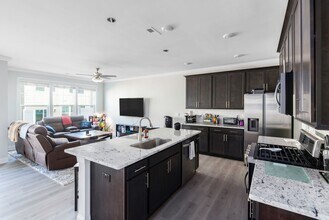 519 Flat Ford Rd in Hillsborough, NC - Building Photo - Building Photo