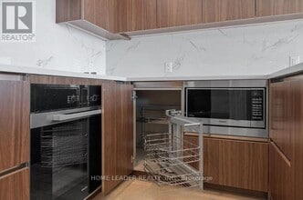 3 Concord Cityplace Wy in Toronto, ON - Building Photo - Building Photo