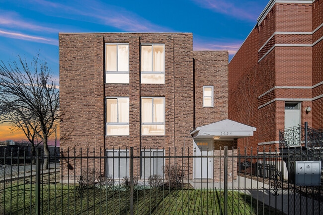 2654 W 12th Pl in Chicago, IL - Building Photo - Building Photo