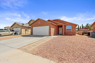 14080 Jason Crandall Dr in El Paso, TX - Building Photo - Building Photo