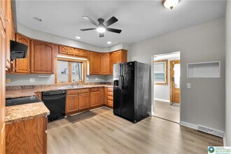 321 W Babbitt Ave in Pen Argyl, PA - Building Photo - Building Photo