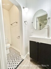 412 S Lake St, Unit 405 in Los Angeles, CA - Building Photo - Building Photo