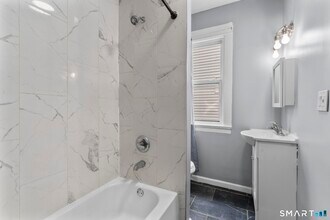 78 Shelton Ave in New Haven, CT - Building Photo - Building Photo