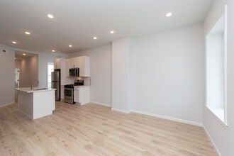 2911 W Clearfield St, Unit B in Philadelphia, PA - Building Photo - Building Photo