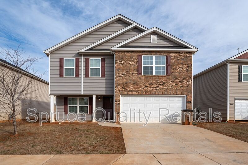 117 Saddlehorse Ln in Greensboro, NC - Building Photo