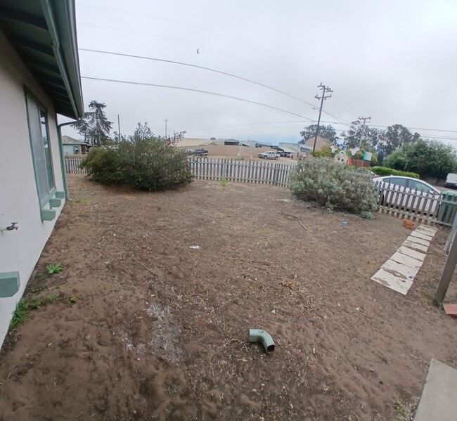 1060 Santa Ynez Ave in Los Osos, CA - Building Photo - Building Photo
