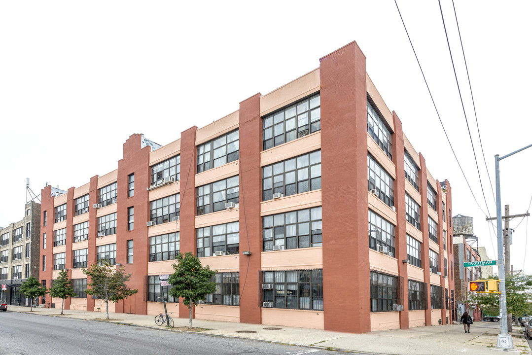 467 Troutman St in Brooklyn, NY - Building Photo