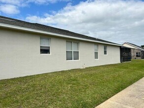 1001 Tourmaline Dr in Kissimmee, FL - Building Photo - Building Photo