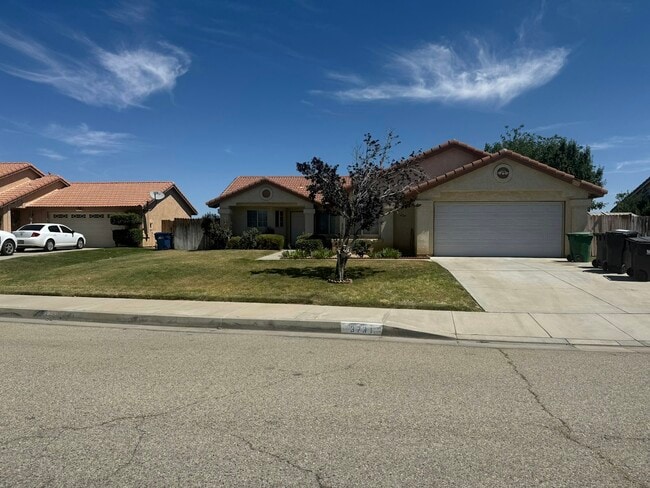 property at 3731 Prairie Ln