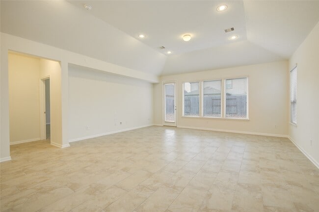 24018 Adobe Ridge Ln