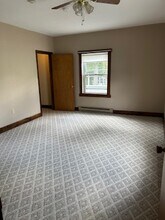211 Pine St, Unit 4 in Attleboro, MA - Building Photo - Building Photo