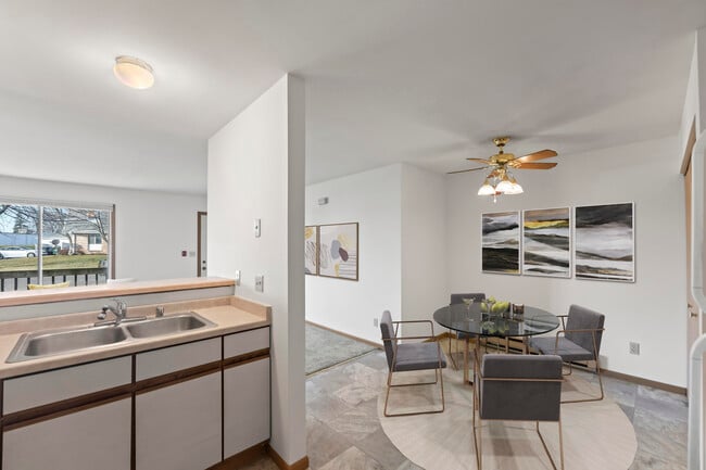 Humar Highlands in West Bend, WI - Building Photo - Building Photo
