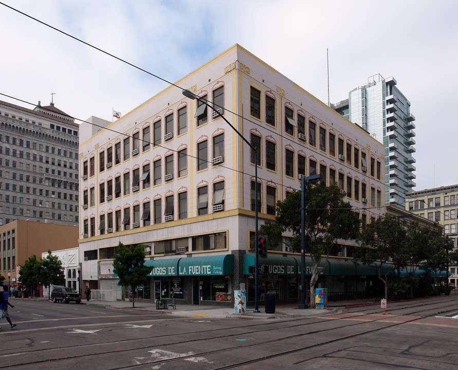 Trolley Lofts in San Diego, CA - Foto de edificio