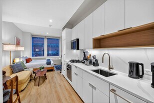 160 Water St in New York, NY - Building Photo