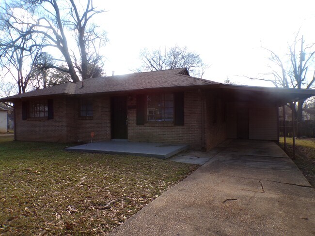 404 Midway St in Midfield, AL - Building Photo - Building Photo