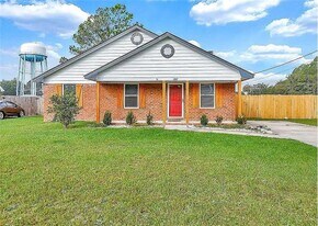 1212 Knotts Dr in Hinesville, GA - Building Photo