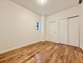 346 W 52nd St in New York, NY - Building Photo - Building Photo