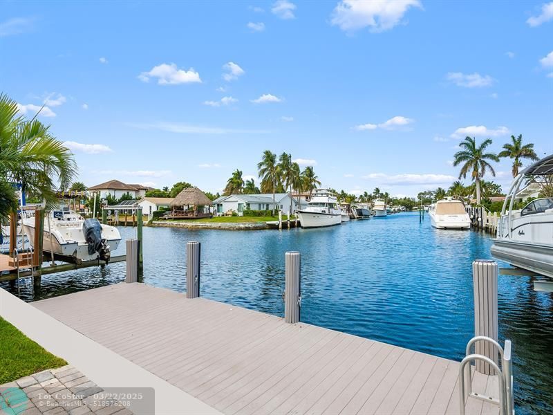 2782 NE 5th St in Pompano Beach, FL - Foto de edificio