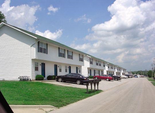 Hallstreet Townhomes in Ozark, MO - Building Photo - Building Photo