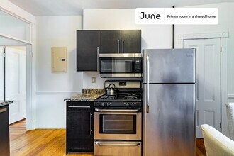 Private bedroom in 4 bed/1 bath Home in Boston, MA - Building Photo - Building Photo