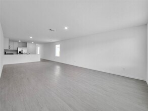 1738 Green Warbler Ln in Crosby, TX - Building Photo - Building Photo