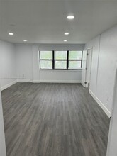 3702 NE 171 St in Miami, FL - Building Photo - Building Photo