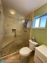 2753 NE 28th St in Lighthouse Point, FL - Building Photo - Building Photo