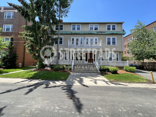 1 Langdon Sq, Unit 2