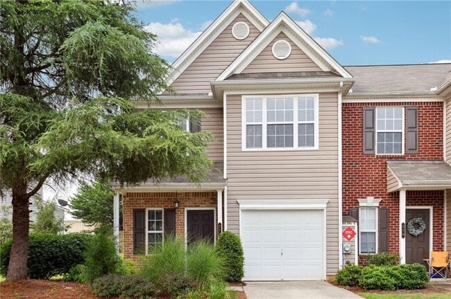 372 Azalea Cir