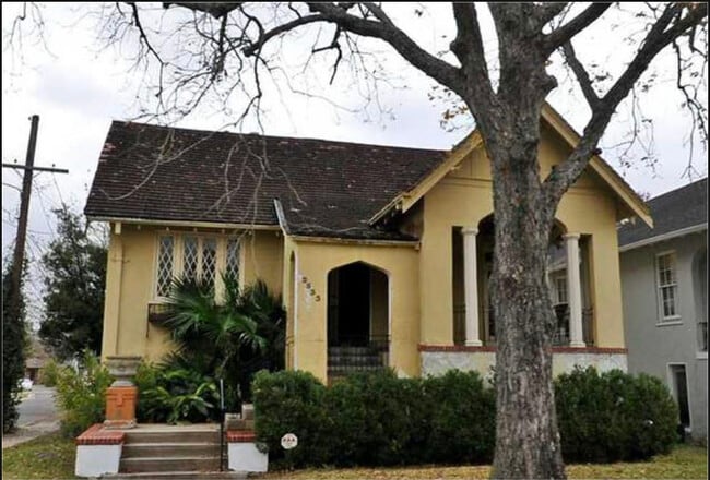 property at 2533 Jefferson Ave