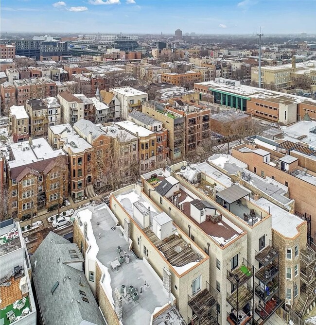 3541 N Reta Ave in Chicago, IL - Building Photo - Building Photo