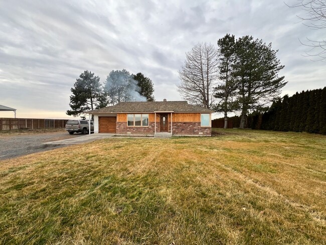 4 Rd O SE in Moses Lake, WA - Building Photo - Building Photo