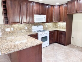 77215 Minnesota Ave in Palm Desert, CA - Building Photo