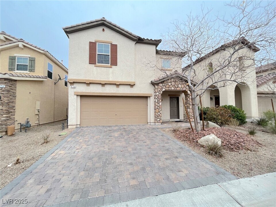 430 White Heart Rd in Las Vegas, NV - Building Photo