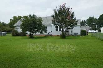 103 South St in Moyock, NC - Building Photo - Building Photo
