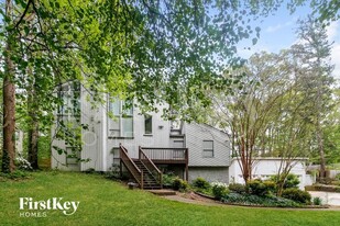 1282 Shiloh Trail E Northwest in Kennesaw, GA - Building Photo