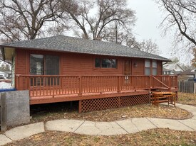 134 Carter Lake Club in Carter Lake, IA - Building Photo