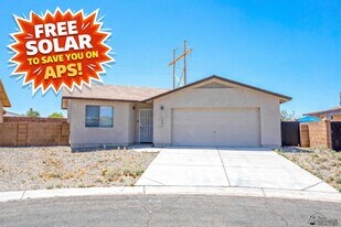 10490 Typhoon Ave in Yuma, AZ - Building Photo