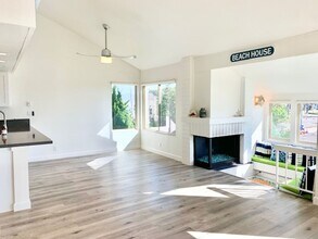 3650 Sunset Ln in Oxnard, CA - Building Photo - Building Photo