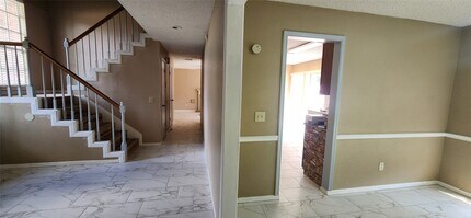 13347 Somersworth Dr in Houston, TX - Building Photo - Building Photo