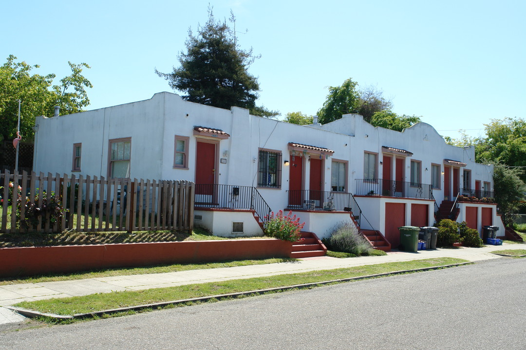 2683-2697 Mabel St in Berkeley, CA - Foto de edificio