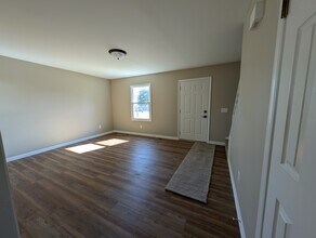 112 E West Ave in Plain City, OH - Building Photo - Building Photo