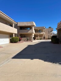 1905 Palmer Dr in Lake Havasu City, AZ - Foto de edificio - Building Photo