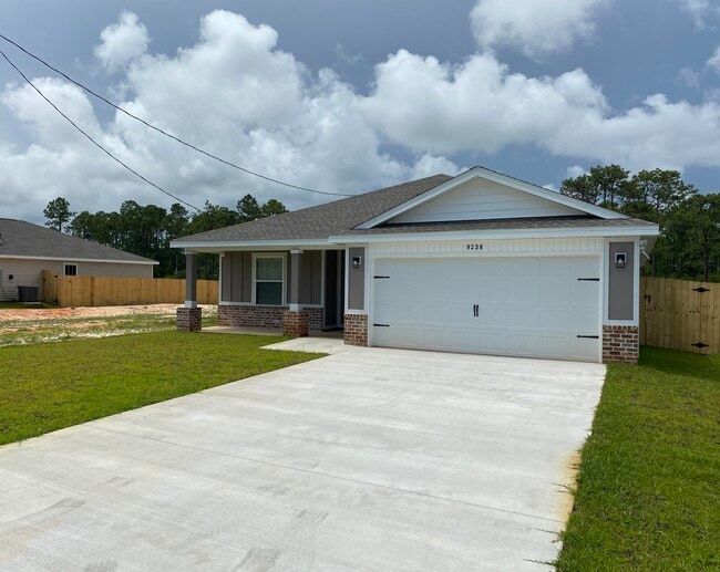 9238 E River Dr in Navarre, FL - Building Photo - Building Photo