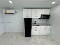 10341 SW 50th St in Miami, FL - Building Photo - Building Photo