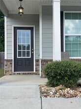 560 Vandenburg Dr in Villa Rica, GA - Building Photo - Building Photo