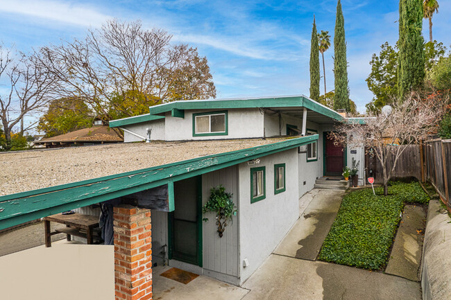 1611 2nd Ave in Walnut Creek, CA - Building Photo - Building Photo