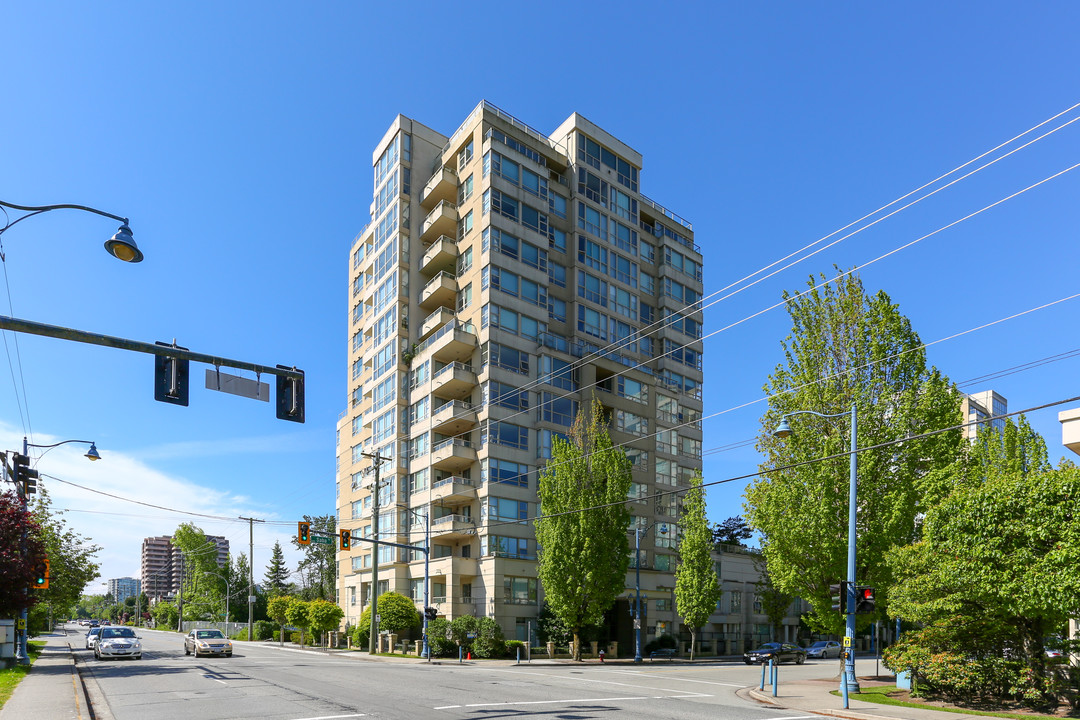 The Chancellor in Richmond, BC - Building Photo