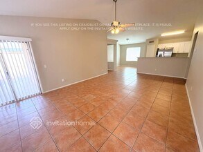 8930 W Avalon Dr, Unit 3405 in Phoenix, AZ - Building Photo - Building Photo